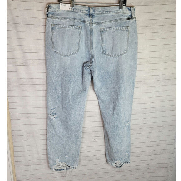 KANCAN HIGH RISE DISTRESSED BOYFRIEND LIGHT WASH JEANS, SZ 31x28 - Picture 7 of 15